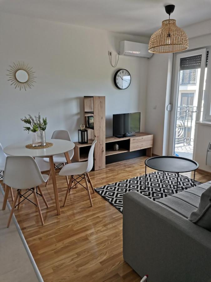 Apartman Kardas Vrnjačka Banja Exteriör bild
