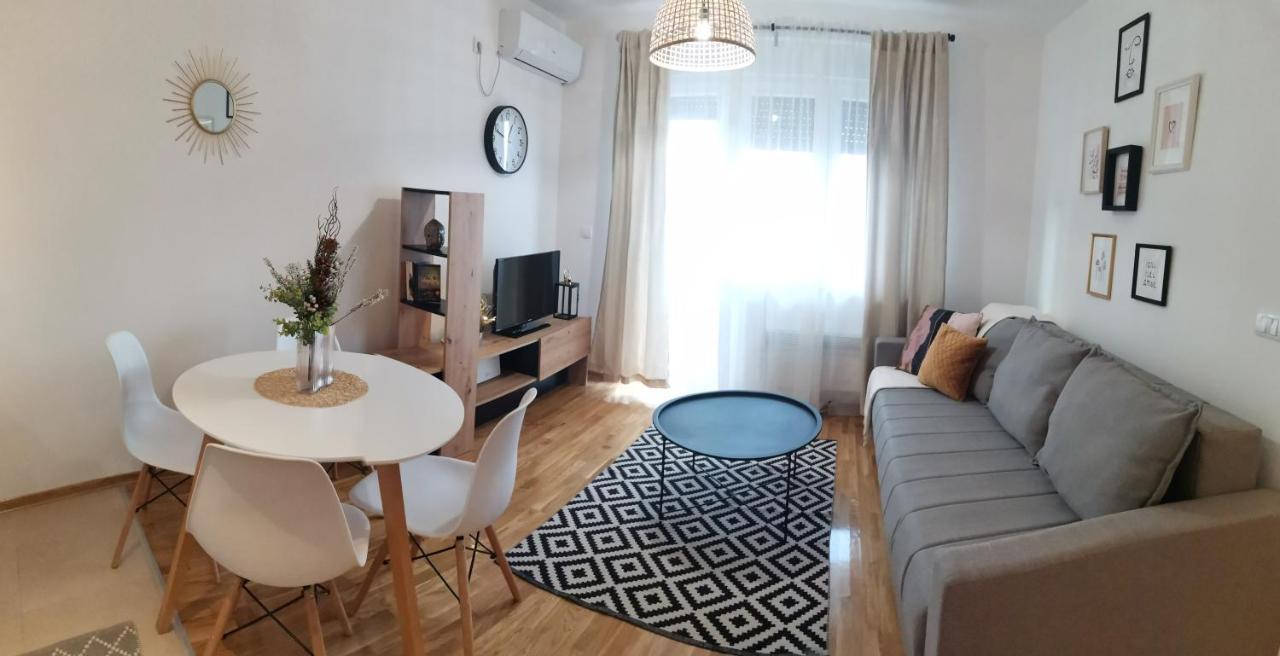 Apartman Kardas Vrnjačka Banja Exteriör bild